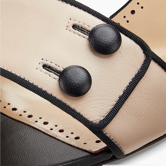 Manolo Blahnik Muluka Leather Mules - Picture 10 of 11